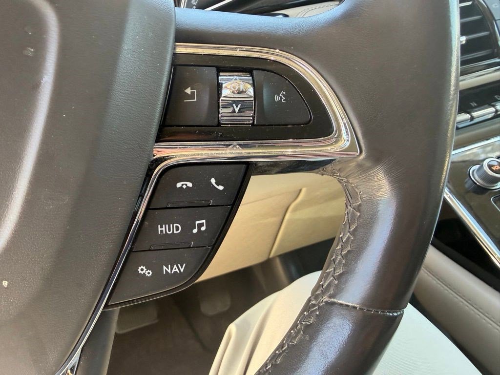 Used 2018 Lincoln Navigator Reserve w/ Technology Package image 12