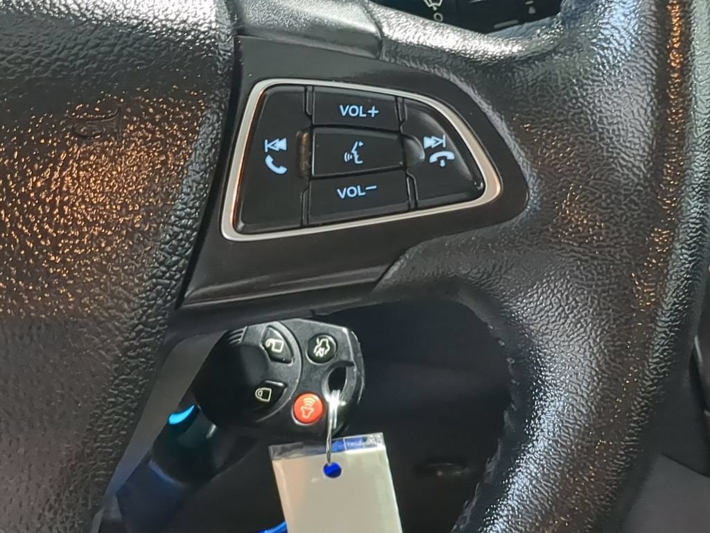 Used 2016 Ford Focus SE w/ SE Cold Weather Package FWD image 27