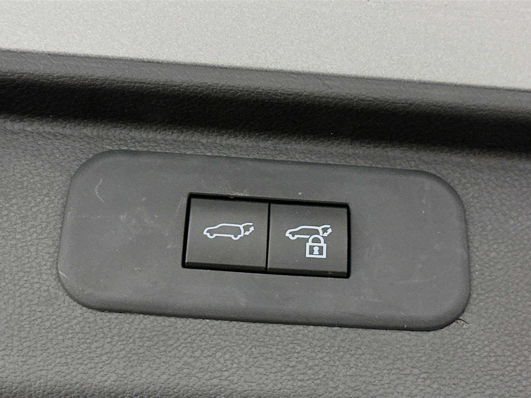 Used 2025 Toyota Grand Highlander XLE image 32