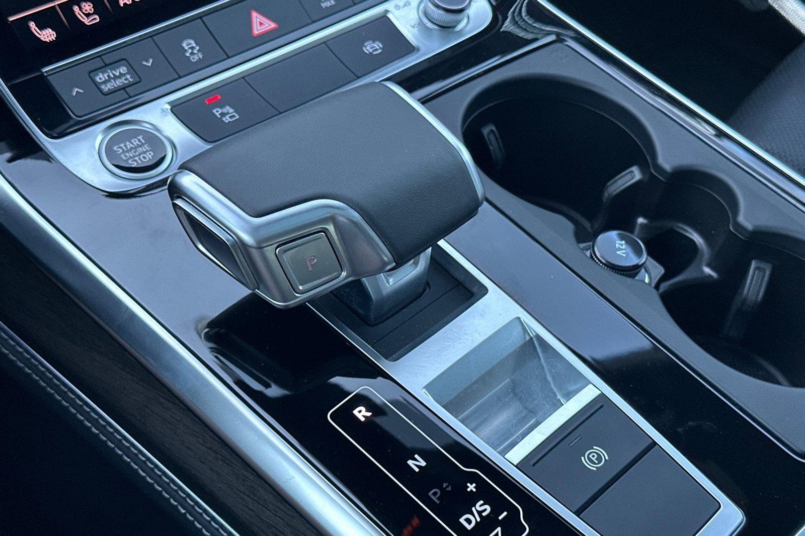 Used 2024 Audi Q8 Premium Plus w/ Premium Plus Package image 21