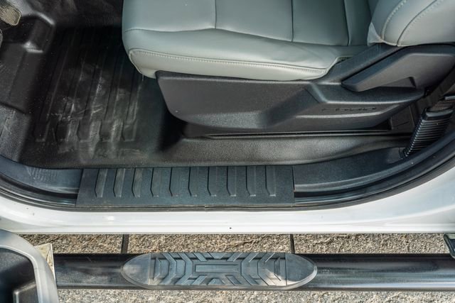 Used 2022 Ford F150 Lightning Pro image 18