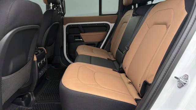 New 2026 Land Rover Defender 110 V8 image 27