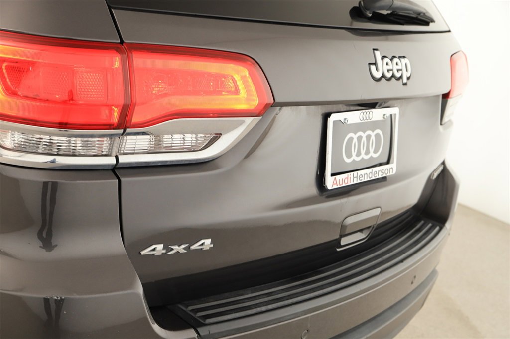 Used 2017 Jeep Grand Cherokee Laredo w/ Quick Order Package 23E image 29