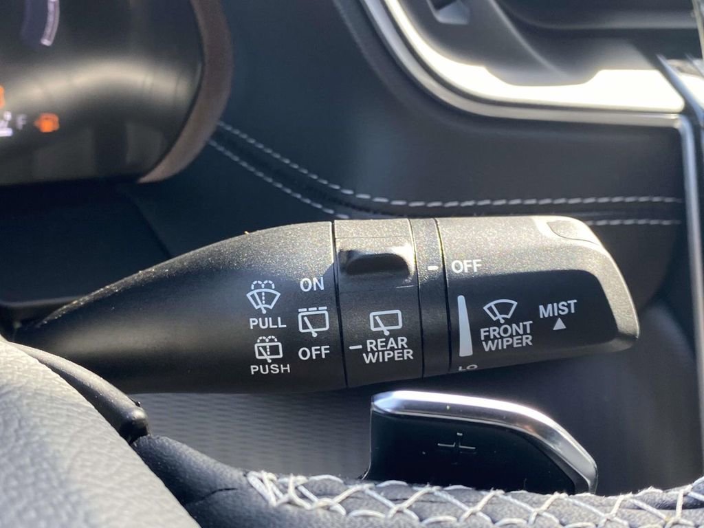 New 2025 Jeep Grand Cherokee Laredo image 28