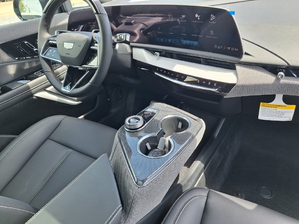 New 2026 Cadillac Optiq Luxury 1 RWD image 20