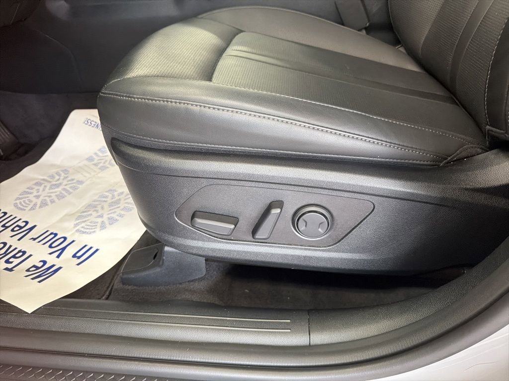 Used 2025 Kia Sorento S w/ Panoramic Sunroof Package image 7