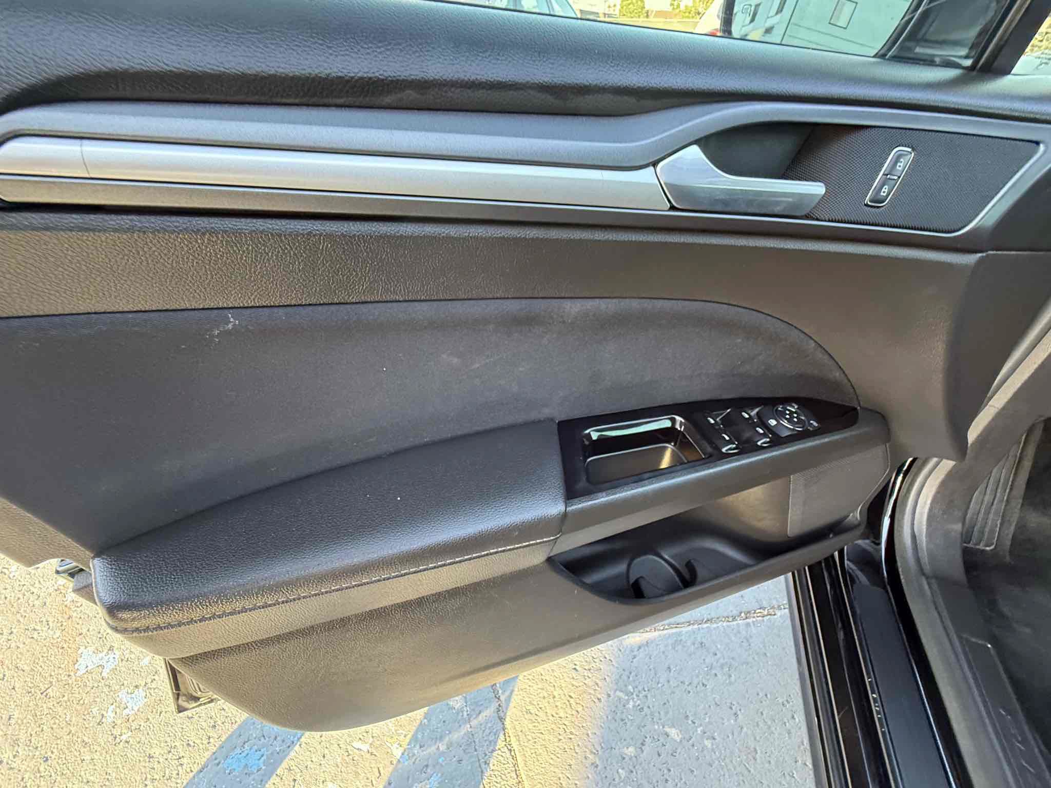 Used 2016 Ford Fusion SE FWD image 63