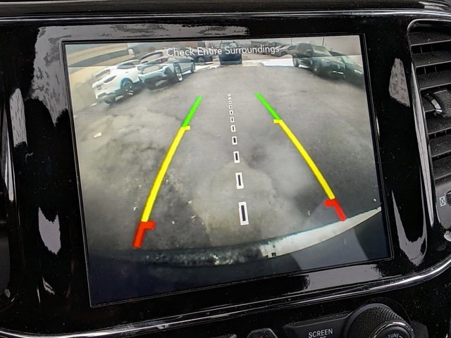 Used 2019 Jeep Grand Cherokee Laredo image 5