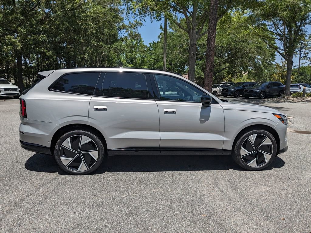 New 2025 Volvo EX90 Plus image 3