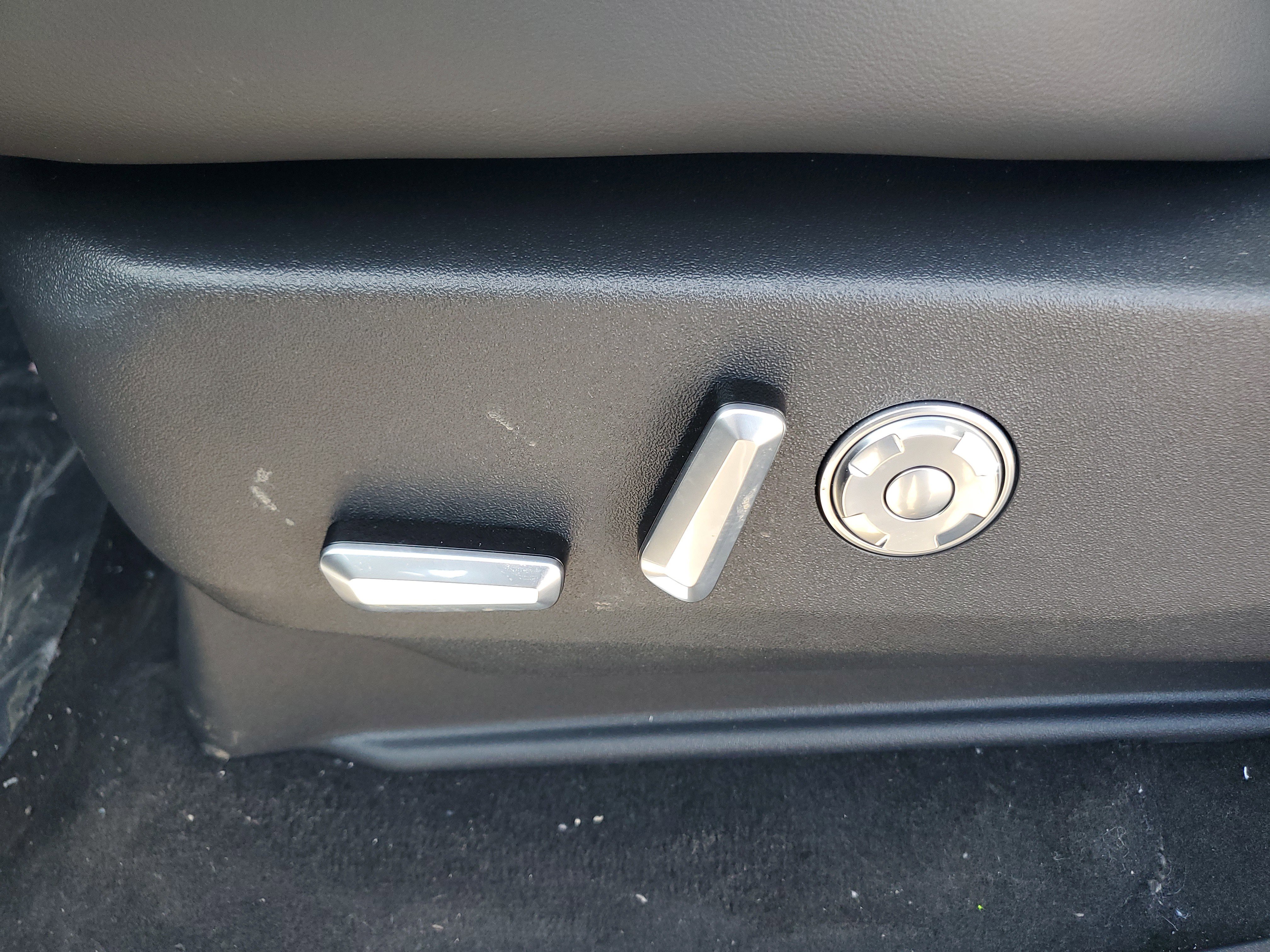 New 2026 Lincoln Navigator Reserve image 13