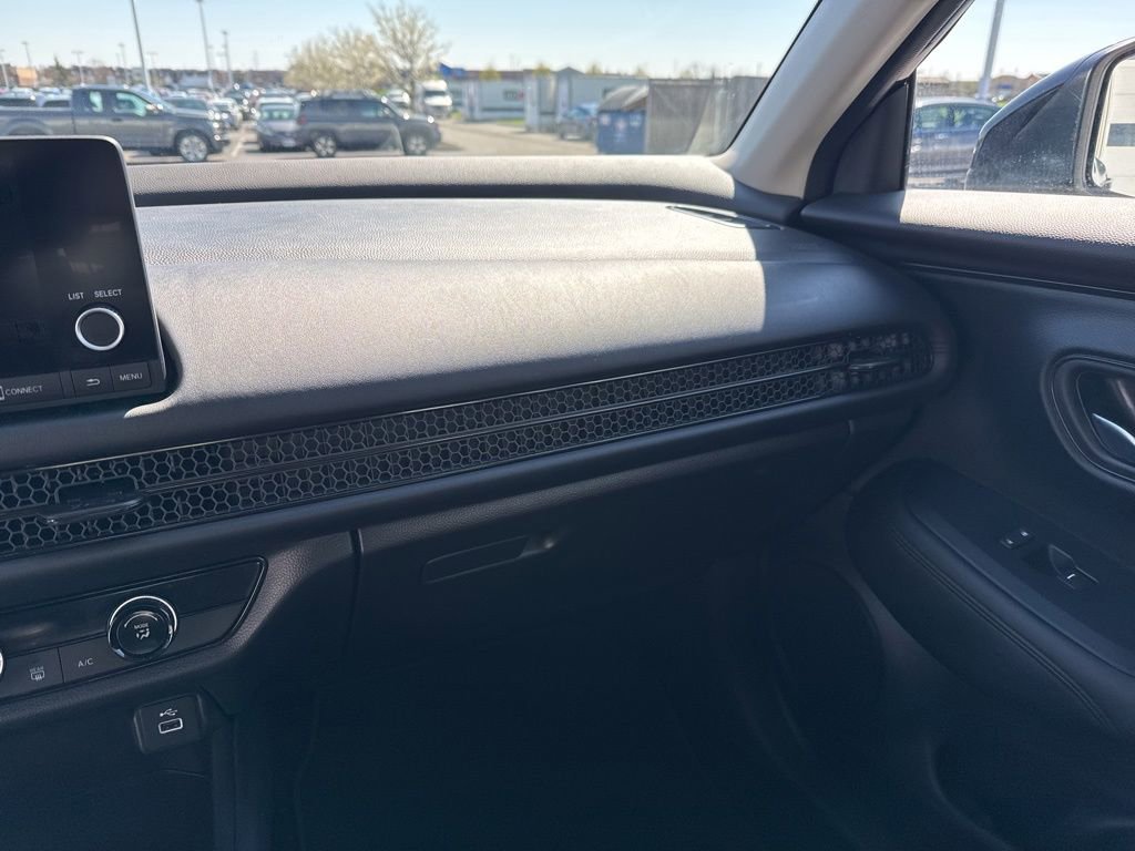 Used 2025 Honda HR-V LX image 23