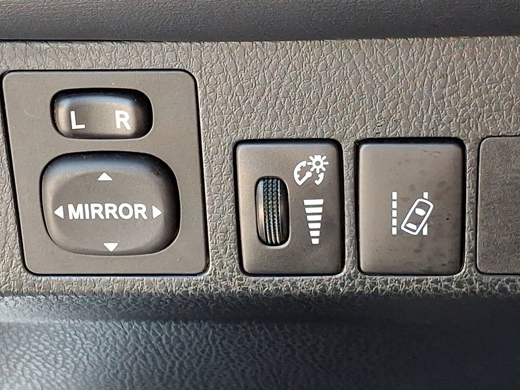 Used 2018 Toyota RAV4 Limited w/ All Weather Liner Package AWD/4WD image 28