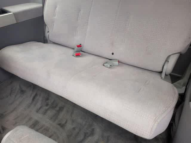 Used 2004 Nissan Quest SL w/ (SEA) Seat Pkg FWD image 35