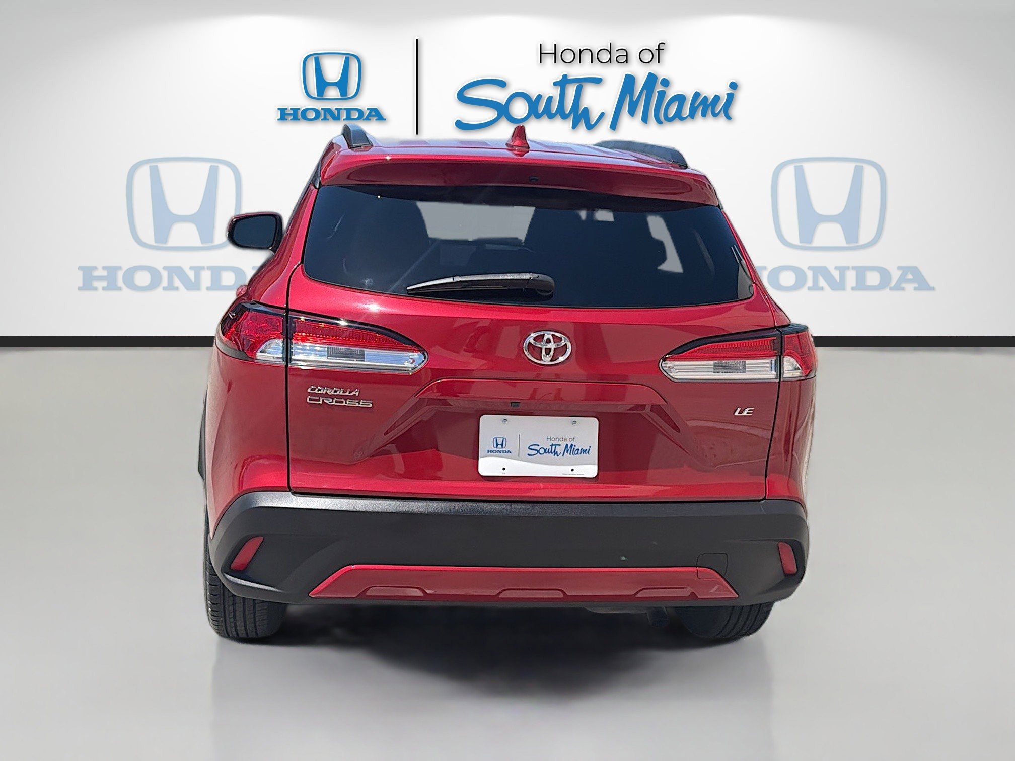 Used 2023 Toyota Corolla Cross LE FWD image 6