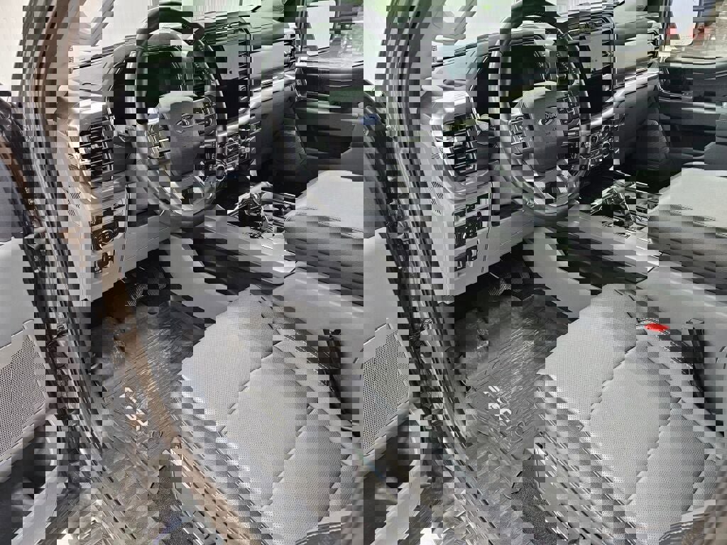 Used 2022 Ford F150 Lariat w/ Equipment Group 502A High image 22