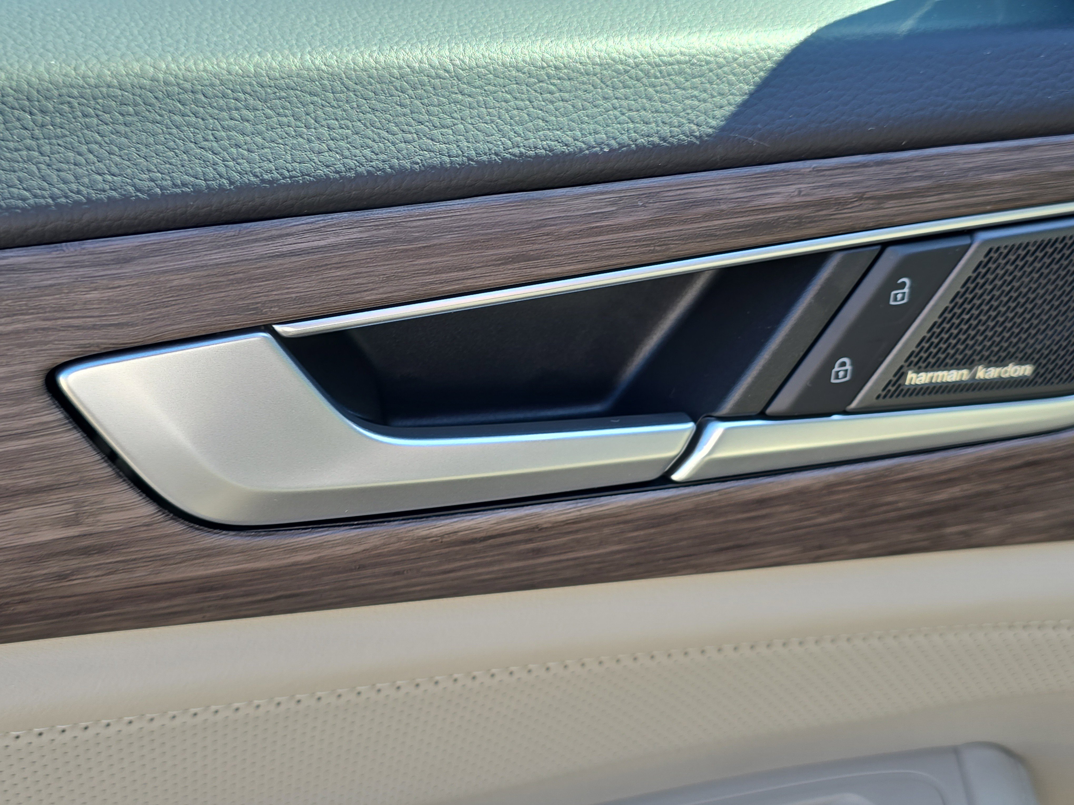 New 2026 Volkswagen Atlas SEL Premium R-Line image 19