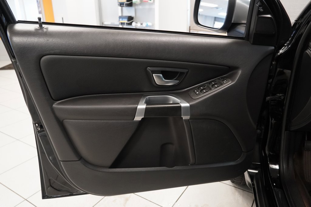 Used 2013 Volvo XC90 3.2 image 16