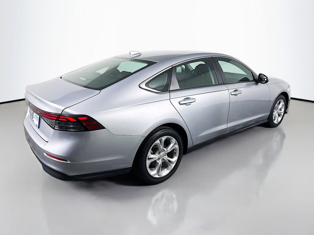 Certified 2023 Honda Accord LX image 5