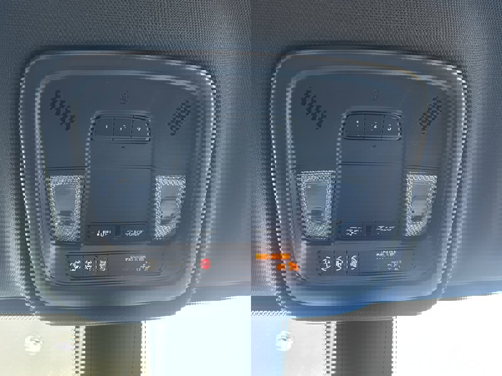 Used 2023 Chevrolet Traverse LT w/ Rear Camera Mirror Package image 39