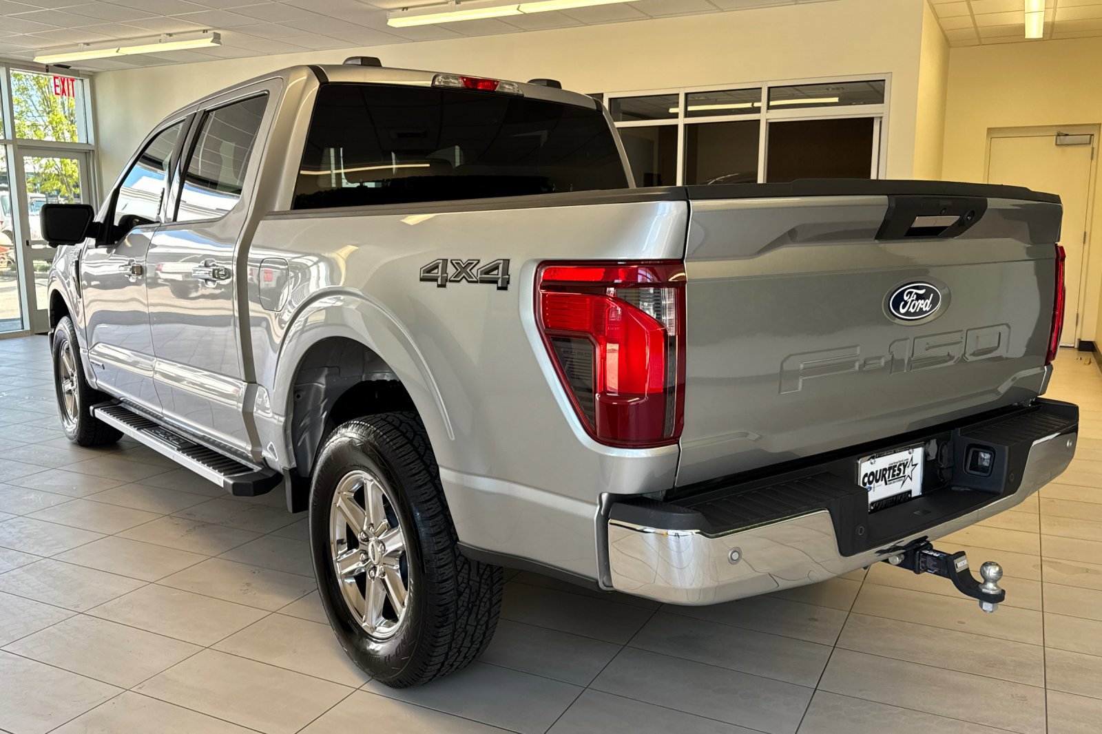 Certified 2024 Ford F150 XLT w/ Mobile Office Package AWD/4WD image 6