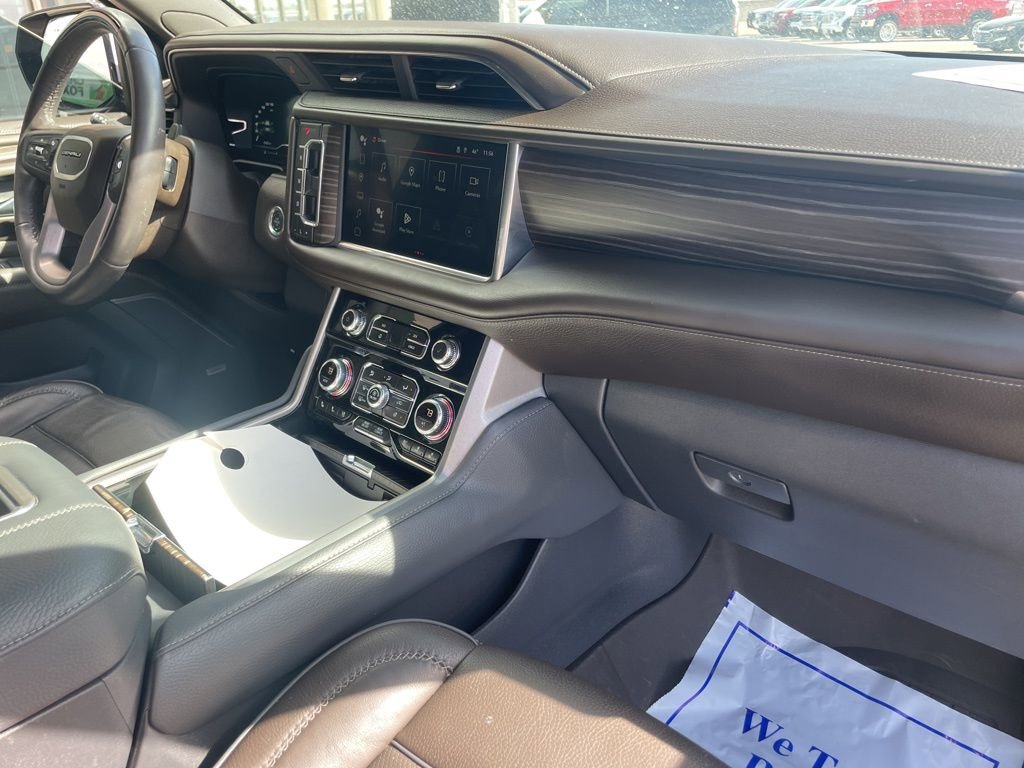 Used 2024 GMC Yukon XL Denali w/ Advanced Technology Package AWD/4WD image 22