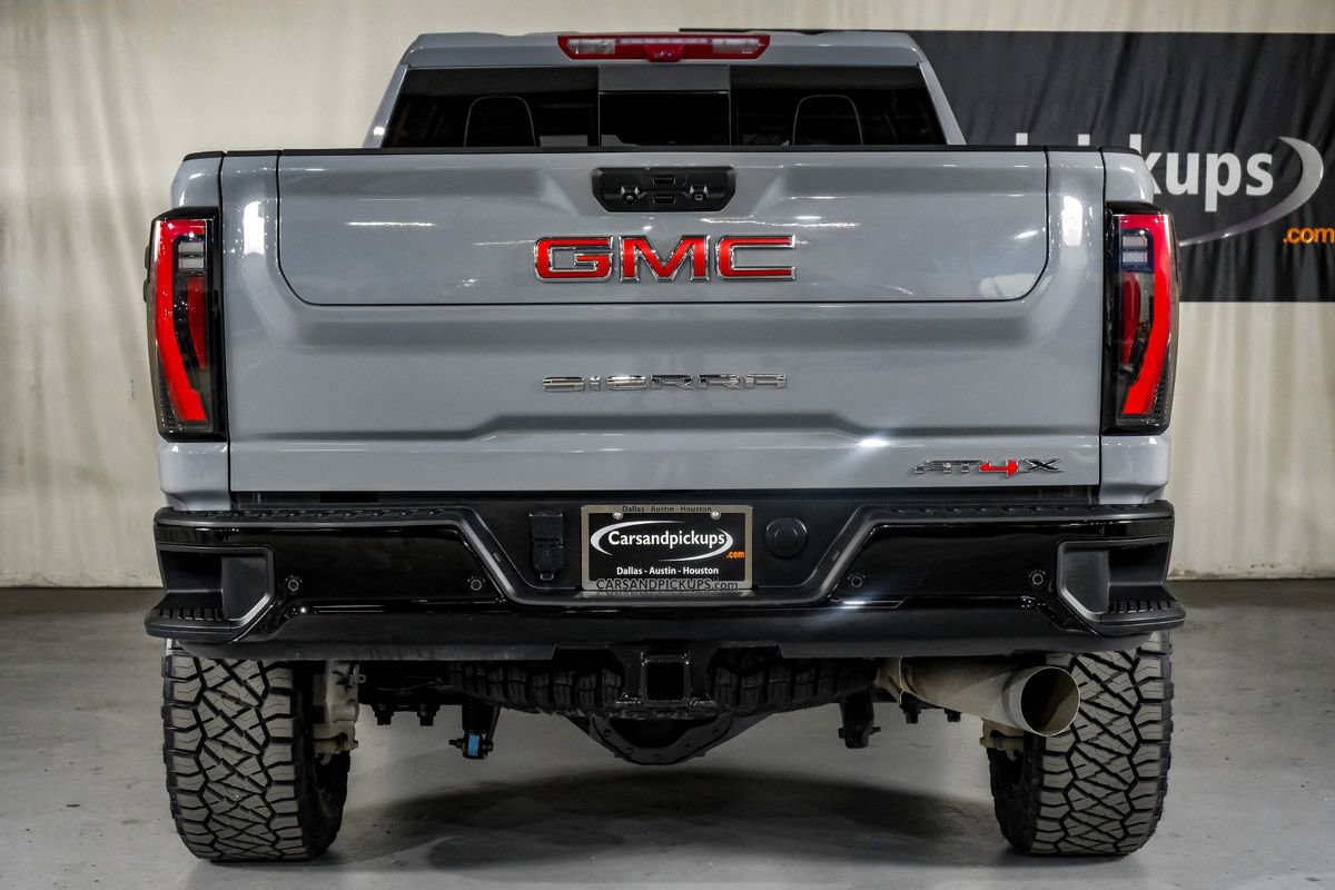 Used 2024 GMC Sierra 2500 AT4X image 9