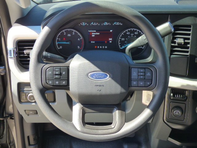 New 2026 Ford F350 XL w/ XL Chrome Package image 4