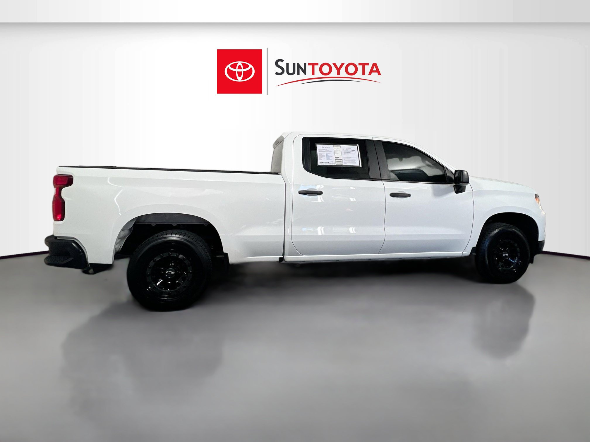 Used 2023 Chevrolet Silverado 1500 W/T w/ WT Value Package RWD image 2