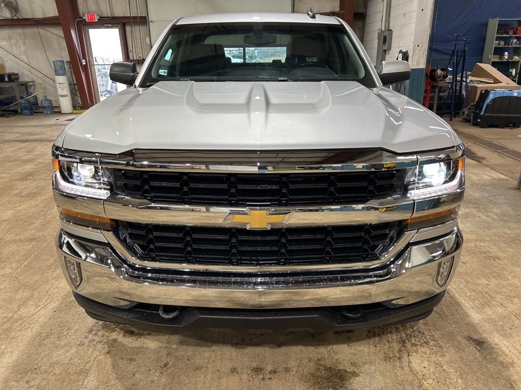 Used 2018 Chevrolet Silverado 1500 LT w/ All Star Edition image 10