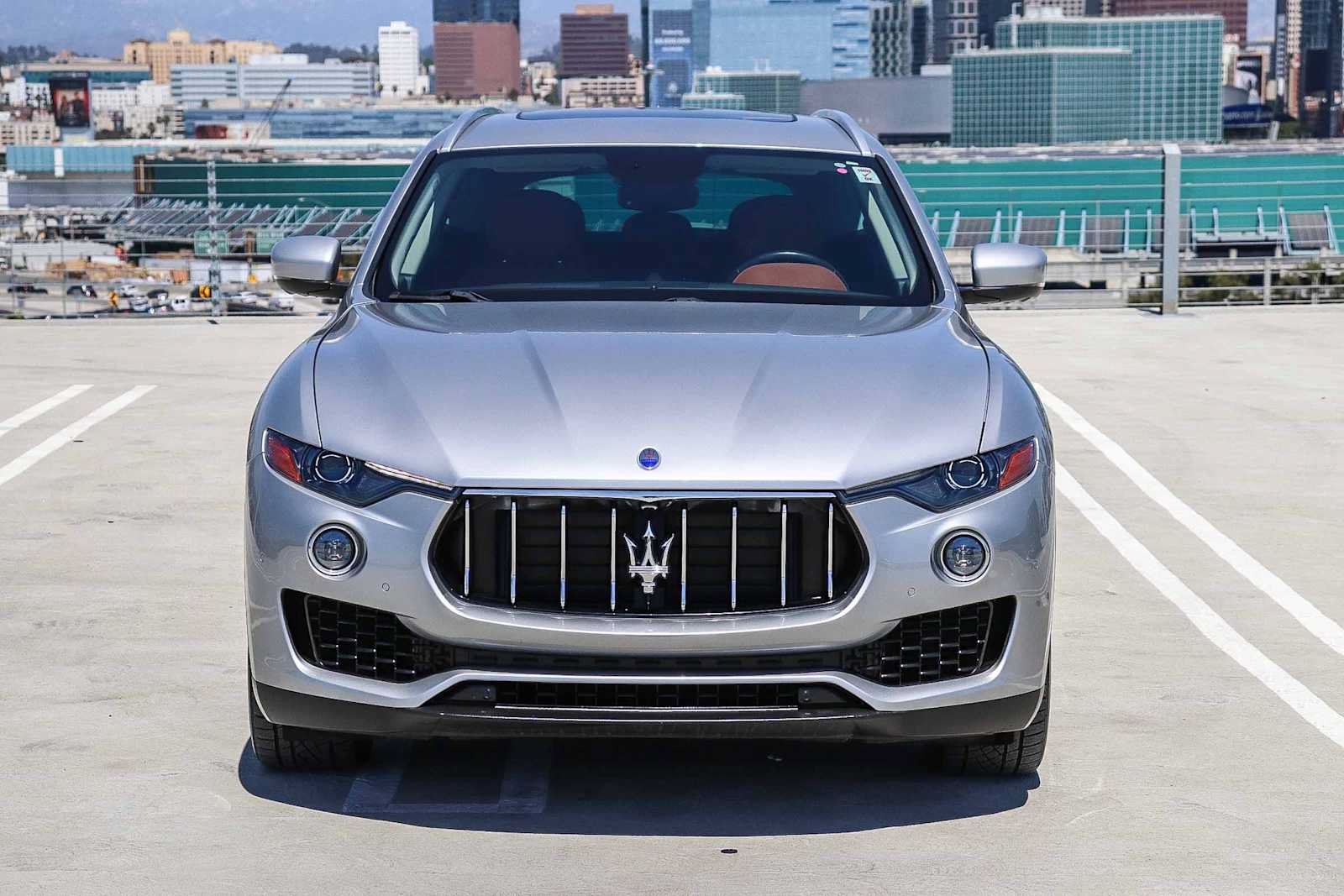 Used 2017 Maserati Levante S AWD/4WD image 2