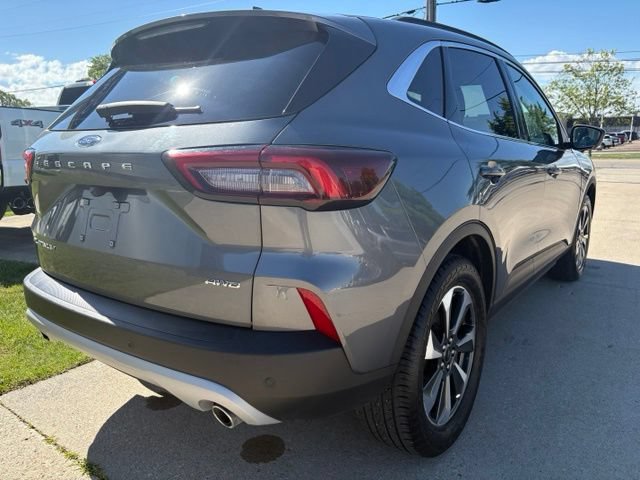 Used 2024 Ford Escape Platinum AWD/4WD image 14