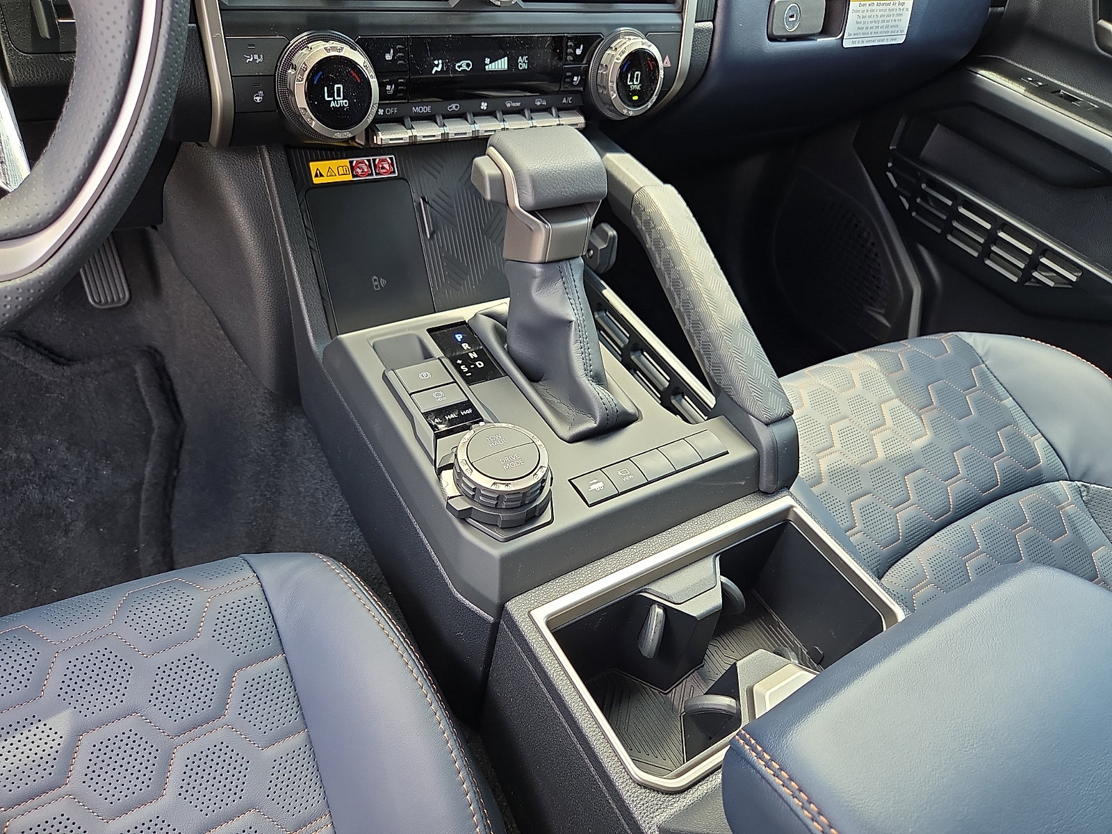 New 2026 Toyota 4Runner Platinum AWD/4WD image 15