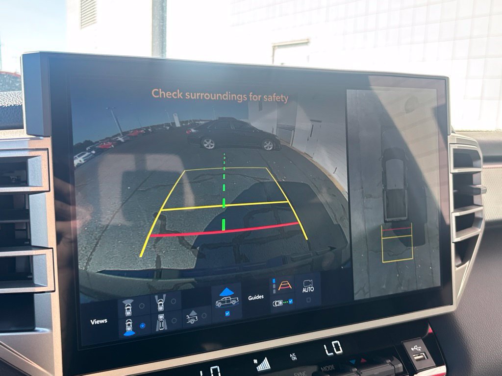 New 2026 Toyota Tundra Limited AWD/4WD image 12