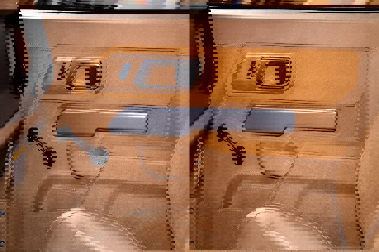 Used 2024 Ford Bronco Black Diamond image 9