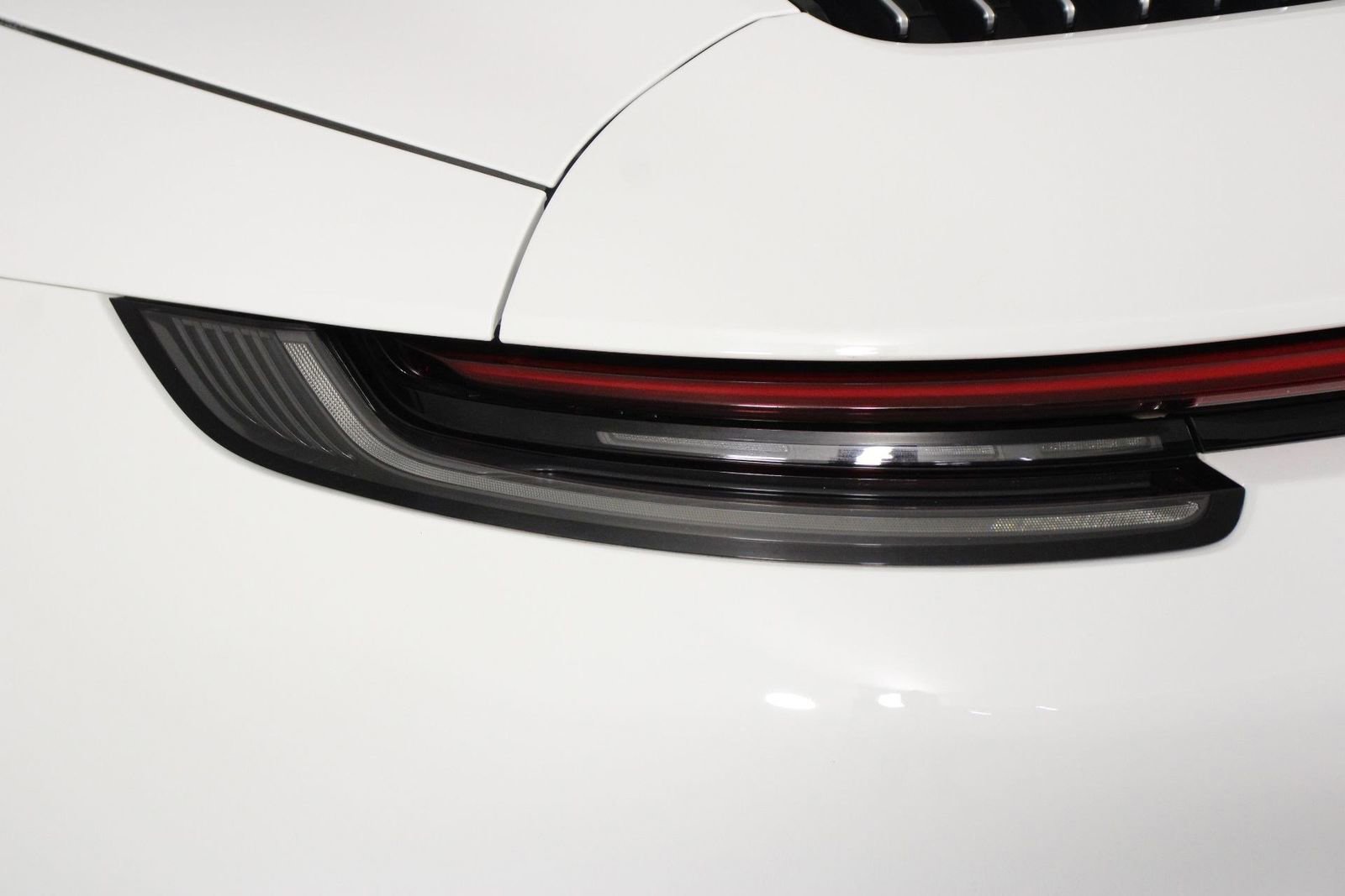 Certified 2020 Porsche 911 Carrera 4S AWD/4WD image 21