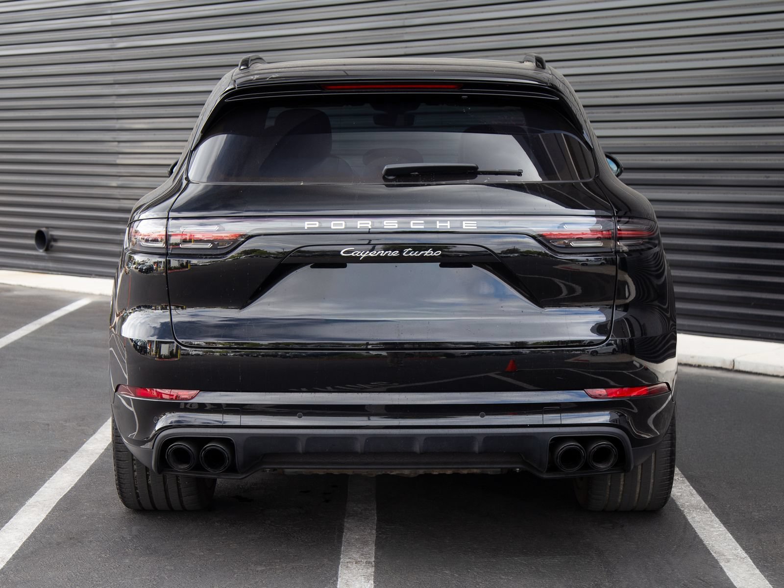 Certified 2023 Porsche Cayenne Turbo AWD/4WD image 6