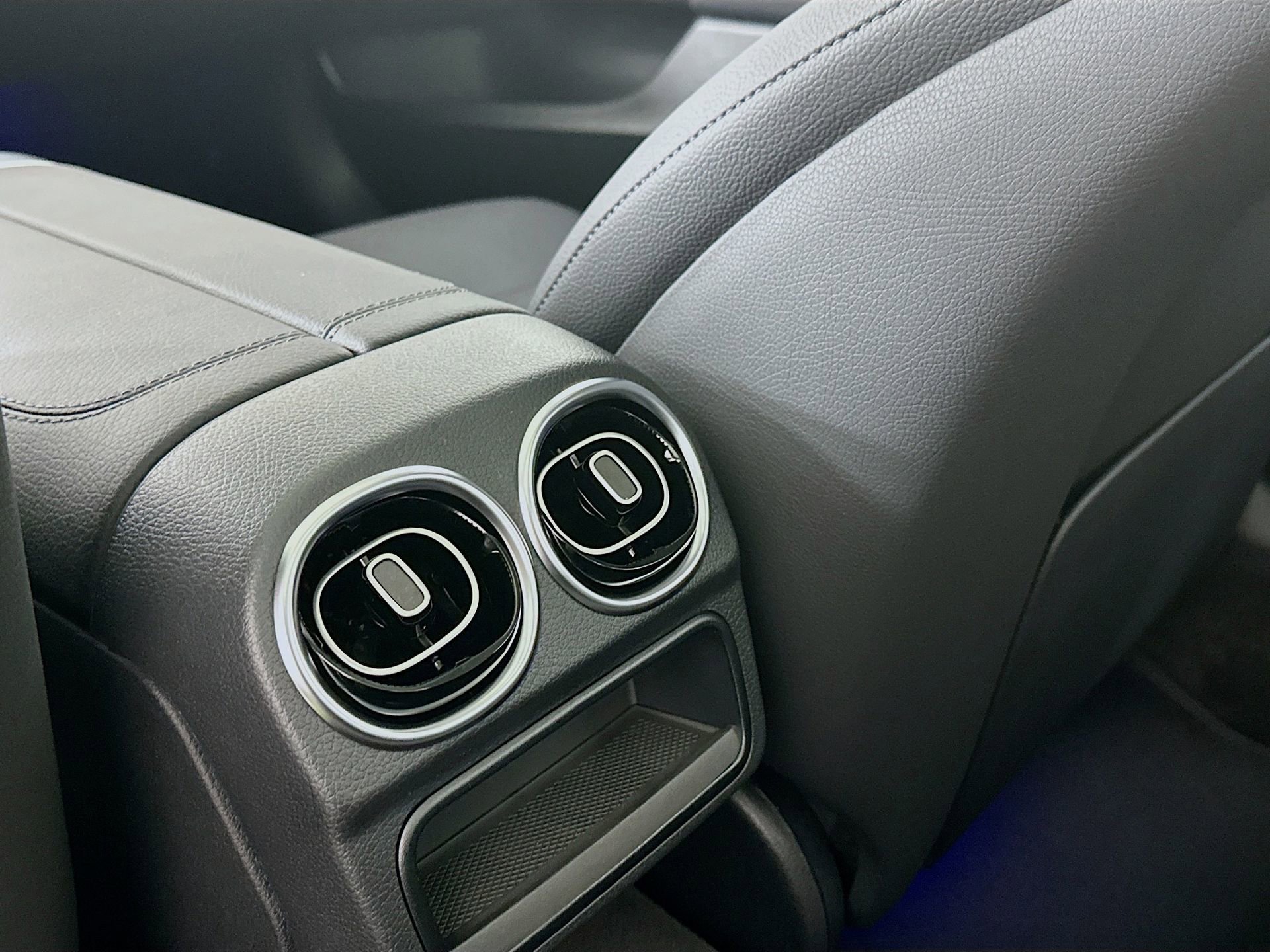 New 2026 Mercedes-Benz C 300 Sedan image 27