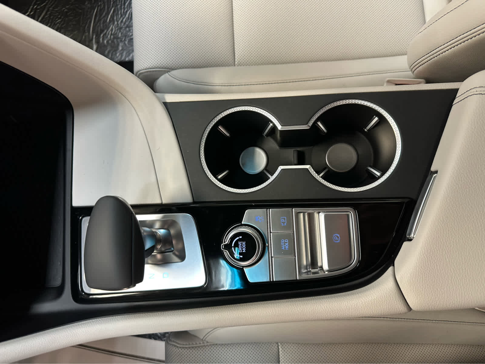 New 2025 Genesis G70 2.5T AWD/4WD image 19