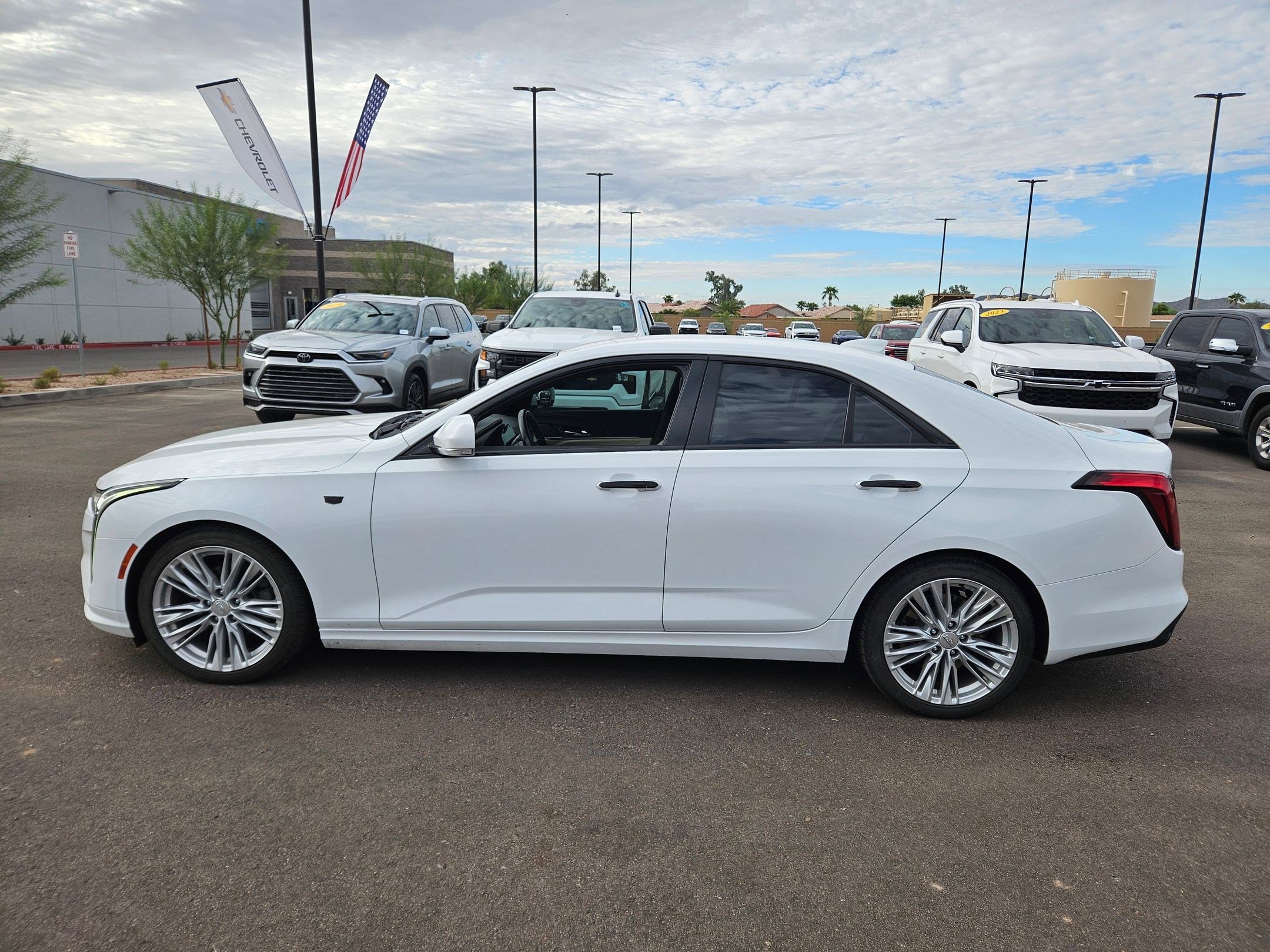 Used 2021 Cadillac CT4 Premium Luxury image 2