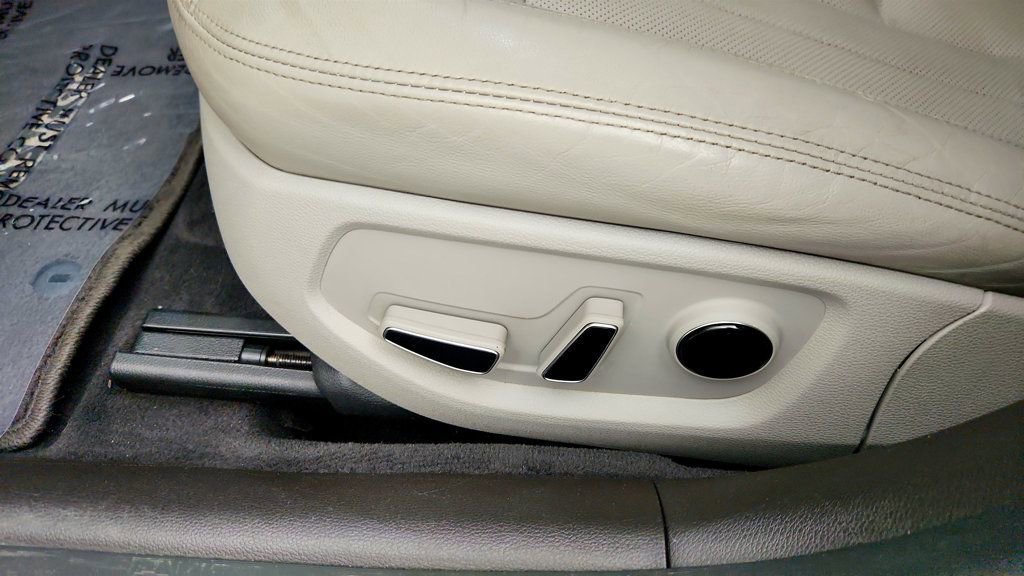 Used 2018 Genesis G80 3.8 w/ Option Group 02 image 12