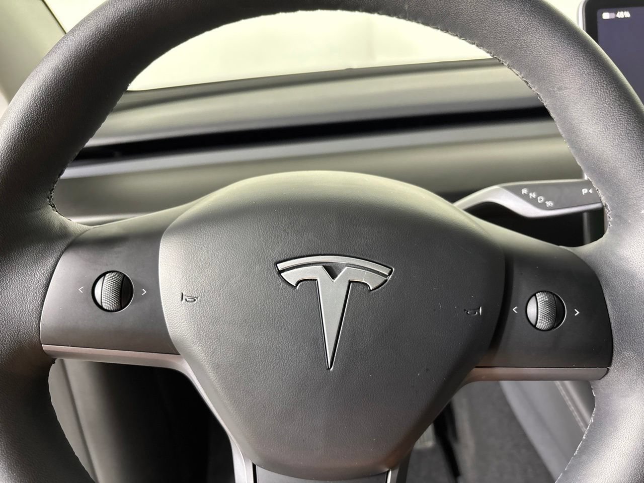Used 2025 Tesla Model Y Long Range RWD image 9
