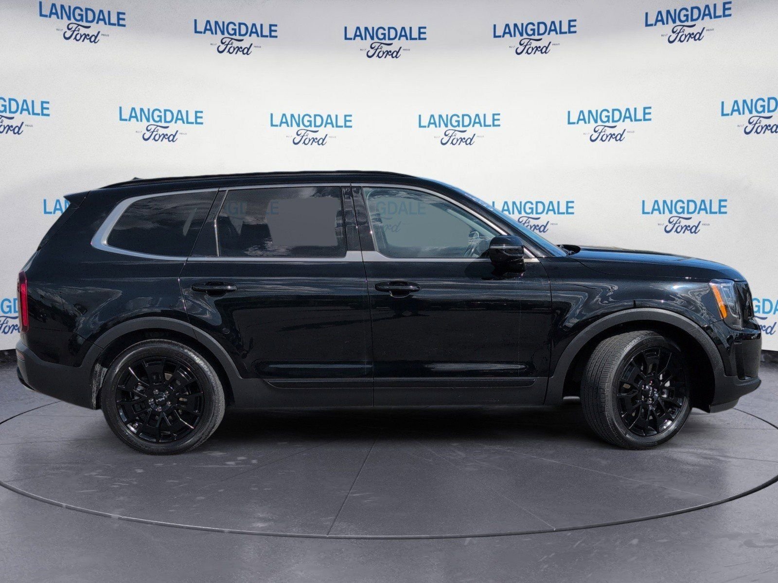 Used 2022 Kia Telluride SX w/ SX Prestige Package image 2