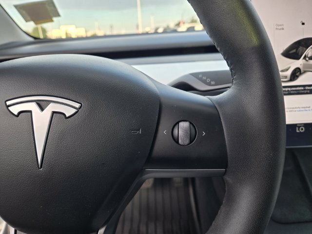 Used 2021 Tesla Model 3 Long Range AWD/4WD image 21