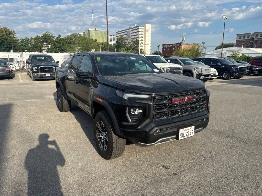 Certified 2024 GMC Canyon AT4 AWD/4WD image 9
