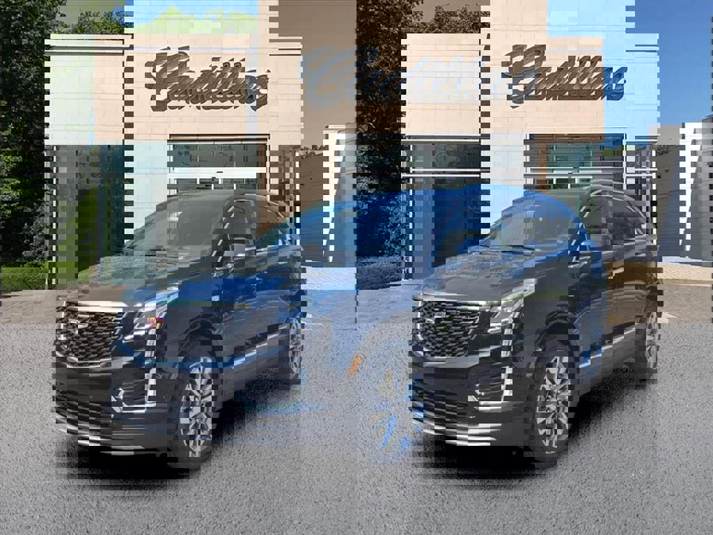New 2025 Cadillac XT5 Premium Luxury w/ Technology Package
