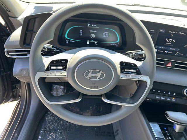 New 2026 Hyundai Elantra Hybrid FWD image 47