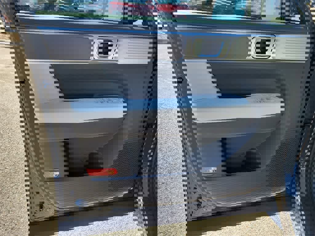 New 2026 Hyundai Santa Fe SE image 18