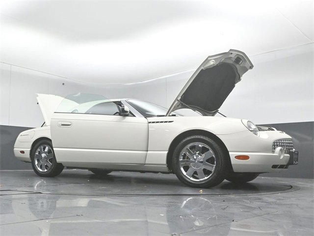 Used 2002 Ford Thunderbird image 44