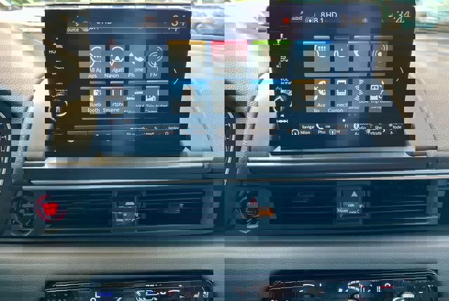 New 2025 Honda Pilot Black Edition image 19