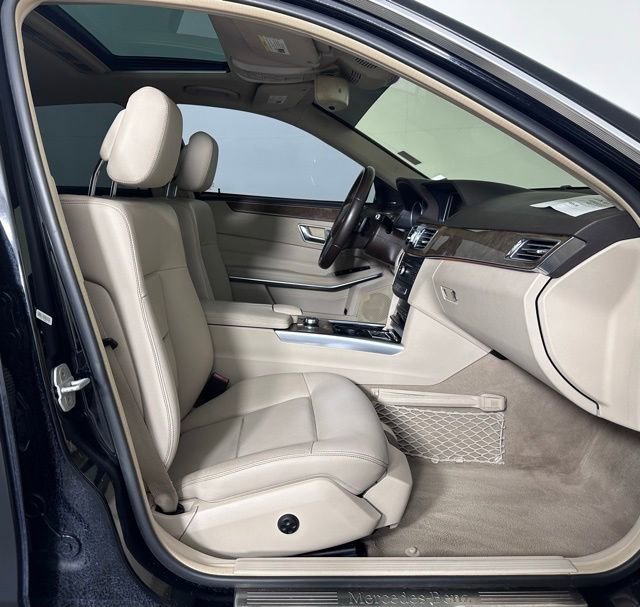 Used 2016 Mercedes-Benz E 350 Sedan image 23
